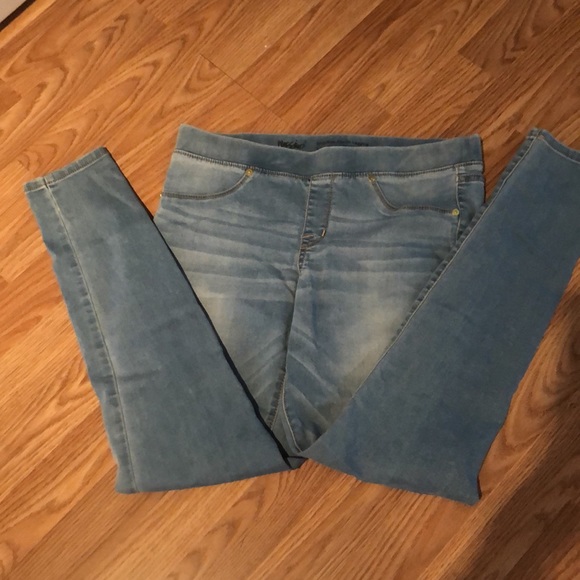 Wassiuo - Picture 2 of 5